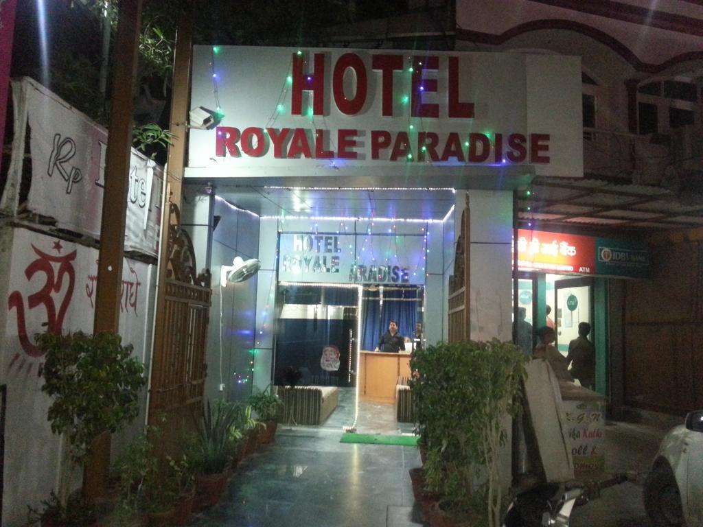 Hotel Royale Paradise Нойда Екстер'єр фото